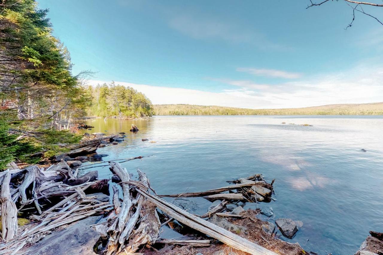 Loon Landing Lodge Greenville Exteriör bild